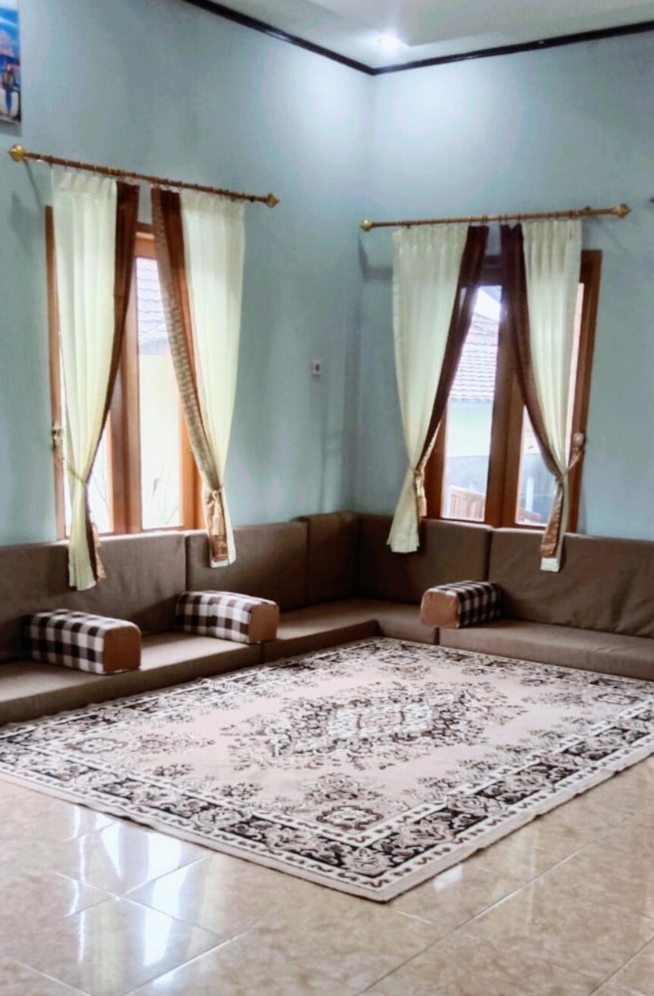 Villa Mutiara Citra Puncak Bu Eva Sampal المظهر الخارجي الصورة