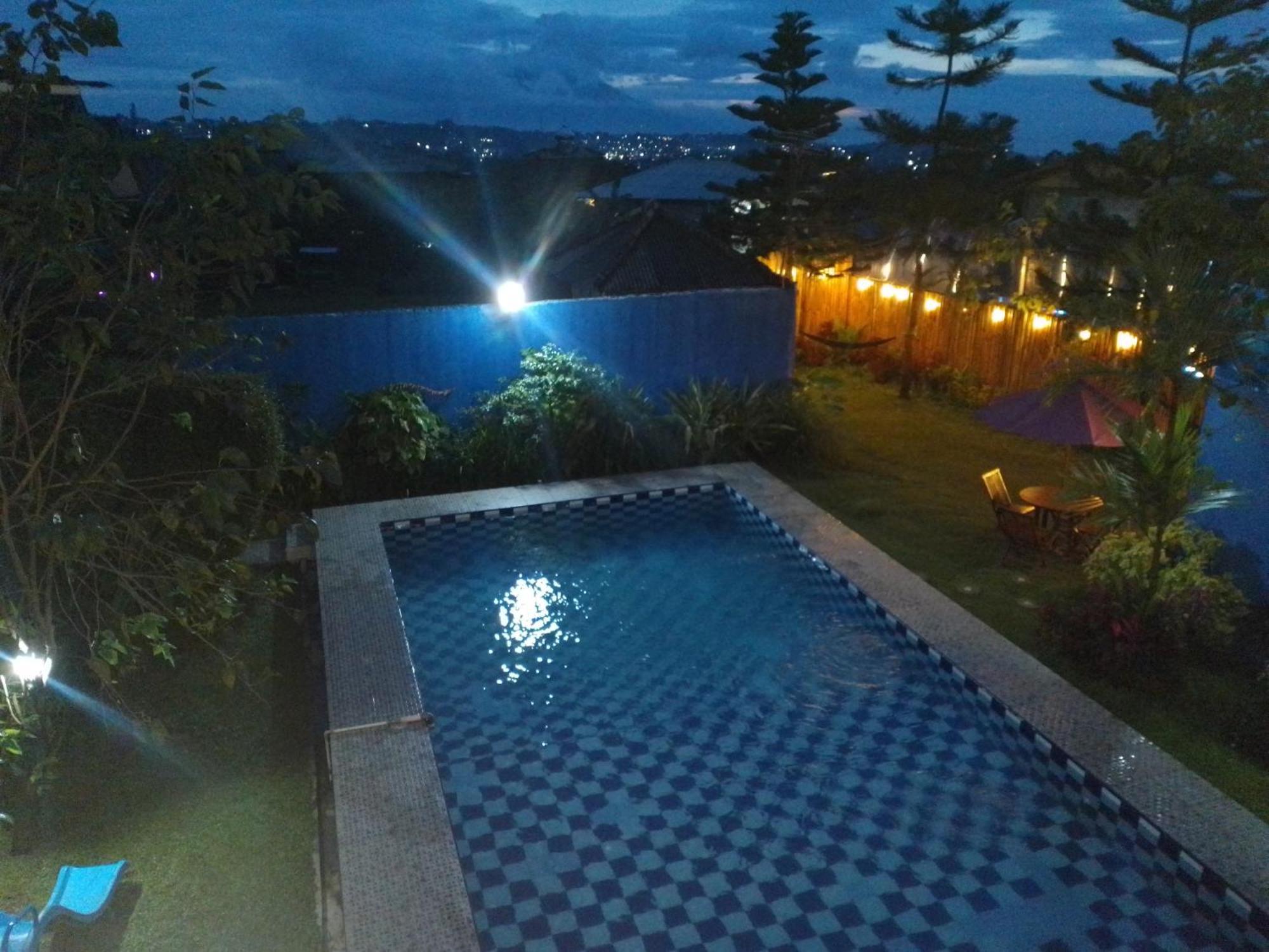 Villa Mutiara Citra Puncak Bu Eva Sampal المظهر الخارجي الصورة